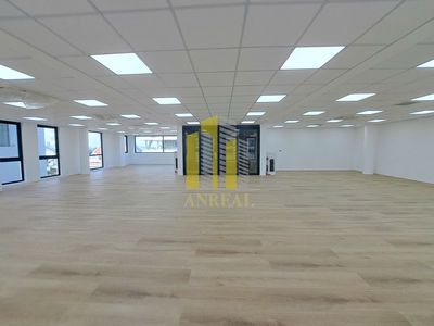 CHO THUÊ VĂN PHÒNG THẢO ĐIỀN 300M2 LẦU 2 - GIÁ 80 TRIỆU . SÀN TRỐNG .