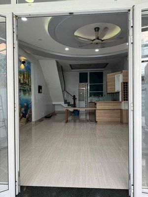 Cho thuê nhà Tân thới hiệp Q12 sát GV 250m 3PN 5wc hẻm 4m 10tr ngang 5