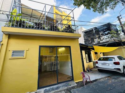 Nhà gác lửng NGUYỄN VĂN THOẠI,gần biển.Nhà 2 đường Ôtô trước và sau