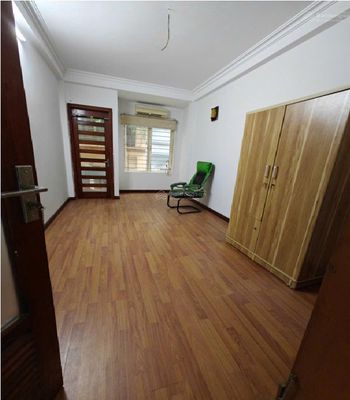 Cho thuê căn hộ tầng 3,  diện tích 60m2 tại ngõ 5 Nguyễn Khánh Toàn
