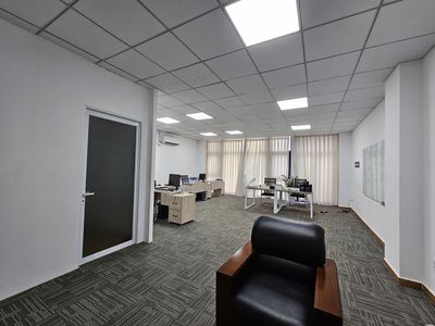 Cho thuê văn Phòng KDT VẠn PHúc city 7x20m giá 14tr nội thất như hình