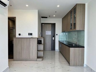 Cho thuê căn hộ 2PN2WC Vinhomes Grand Park bếp rèm view sông giá tốt