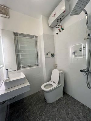 nhà ngõ 11 vương thừa vũ 65m x4T giá 16tr.th