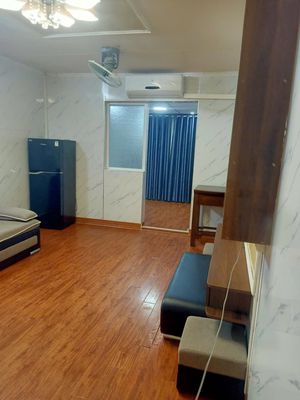 Cho thuê căn hộ tầng 5 tập thể nghĩa tân, khu A8, 75m2,