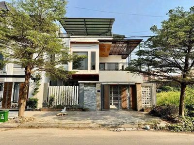 Cho Thuê Villa Có Hồ Bơi Đường Nguyễn Đình Hoàn