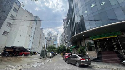 văn phòng cho thuê Nguyễn Hoàng vị trí đẹp oto đỗ thoải mái 