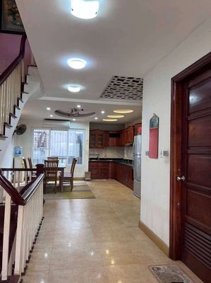 Cho thuê nhà Ngọc Thụy ô tô tránh 90mx4T-5 ngủ full đồ 