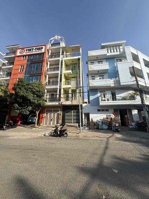 nhà thuê MTKD vành đai p10 q6 DT 304m giá 20tr