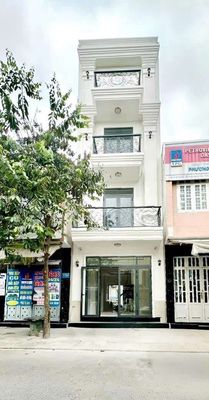 NHÀ MỚI TINH HAI MẶT TIỀN 1 TRỆT 3 LẦU, SÂN THƯỢNG, CÓ 4PN