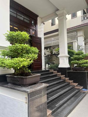 CHO THUÊ BIỆT THỰ CÓ THANG MÁY- 5 Phòng Ngủ - 70 triệu