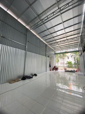 Kho mới 1/30A Đặng Thùy Trâm. DT 6X20M. Hẻm rộng 12m