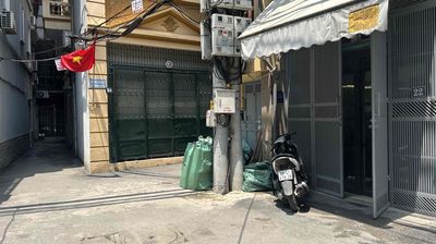 Cho thuê NR 2 tầng, mặt tiền 5,5m, ngõ 7m ô tô đỗ cửa.