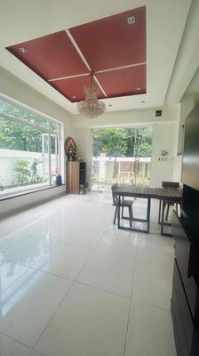 cho thuê văn phòng đường lớn, sang