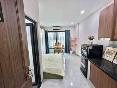 CHO THUÊ CĂN HỘ STUDIO BAN CÔNG NẰM NGAY QUẦN NGỰA, VĂN CAO - BA ĐÌNH
