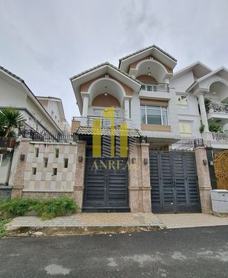 Biệt Thự Hầm 3 Lầu Có Nội Thất Gần Cao Đức Lân - Giá 55 Triệu