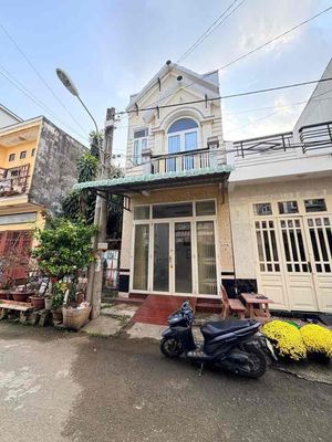 Nhà trệt lầu KdC 91B