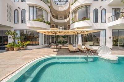 CHO THUÊ VILLA ĐẲNG CẤP TẠI ĐÀ NẴNG – HỒ BƠI RIÊNG – GIÁ 380TR/THÁNG