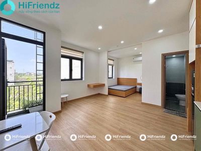 Cho thuê căn hộ ban công giặt riêng ngay khu Bàu Cát, Tân Bình