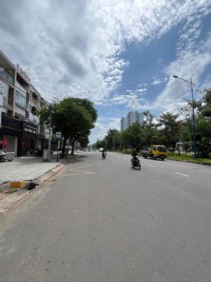 Đất khu tên lửa 10x20m đoạn tên lửa và số 7 . cho thuê 30trieu/th