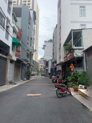 Cho thuê nguyên căn HXH thông Quận 10 - 4 tầng - 5PN - 1xtr 