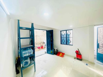 Nhà Nguyễn Thái Sơn, Dương Quãng Hàm 40 m