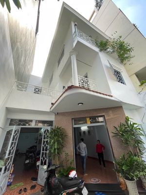 CHO THUÊ BIỆT THỰ CAO THẮNG, QUẬN 3, DT 8.5x18M, TRỆT 2 LẦU, GIÁ 50TR