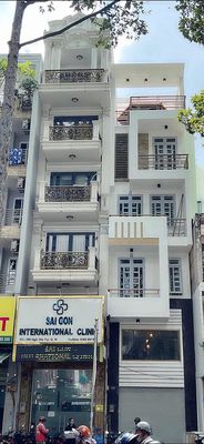 Cho thuê 386 Ngô Gia Tự,Q10.DT: 6x22m,Trệt 6 tầng Thang Máy,Nhà mới 