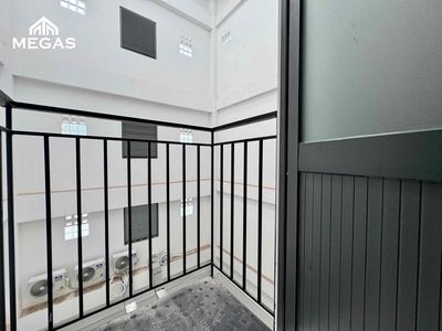 - Giá Chỉ 3.100.000/ Tháng BAN CÔNG RIÊNG Ở GÒ VẤP