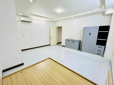 28m2, cửa sổ trời