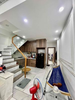 Cho Thuê Nhà 1/ Tô Ngọc Vân DT 5x15 1Trệt 1Lửng 3Pn 2Wc Sân Xe Máy
