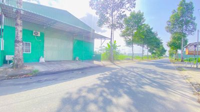 Cho thuê Kho 264 m2 KDC Ngân Thuận có điện 3 pha 14 triệu
