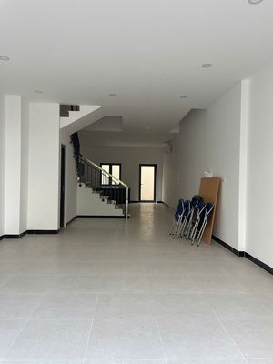 Cho thuê nhà phố kdc 13e INTRESCO nhà mới chưa có ở giá rẻ