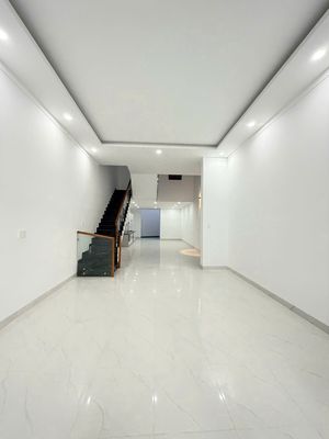 Hàng hiếm, hẻm 118 Y Nuê, nhà mới xây 100%, nở hậu, DT 128m2