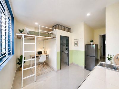 DUPLEX  Cửa Sổ Gần Chợ Bà Chiểu Thuận Tiện Đi Lại Qua Phú Nhuận , Q3