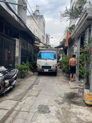 Nguyễn tư giản p12gv , nhà đang sơn sửa mới , dt 4x17 , 2pn rộng