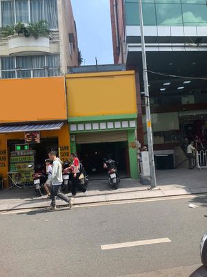 Cho thuê mặt bằng giá tốt đường Phan Xích Long , Phường Cầu Kiệu
