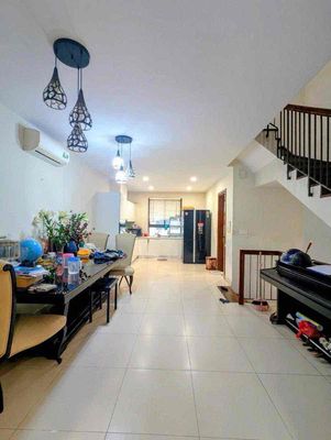 Cho thuê nhà phân lô Xuân Phương Nam Từ Liêm 60m 5 tầng 5PN