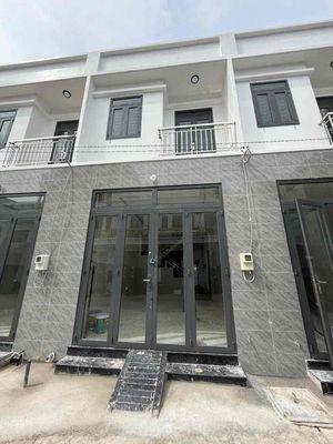 cho thuê nhà 4x15m 1 lầu 2pn 2wc, xe đậu dc trước cửa gần Kim Đồng