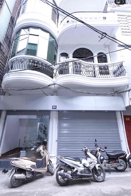Nhà mặt phố cho thuê