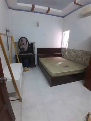 cho thuê nhà 1 trệt 1 lầu dt 75m2 giáp làng  đại hoc