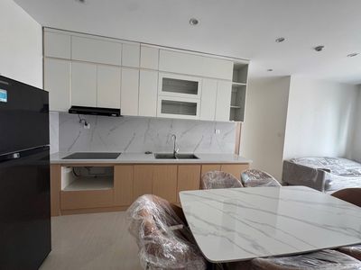 Cho thuê căn 3 ngủ đầy đủ nội thất mới 100%
