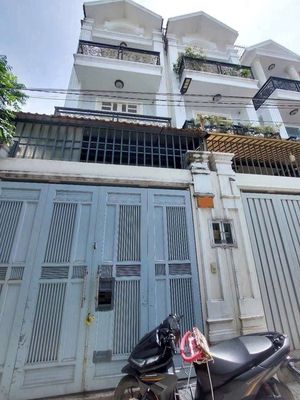 NHÀ ĐẸP 1T2L 4PN 3WC ĐƯỜNG 11 TRƯỜNG THỌ, GẦN CHỢ THỦ ĐỨC