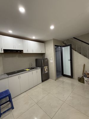 Cho thuê nhà 4 tầng ngõ phố Lê Gia Định DTSD 72m2