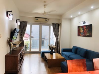 Cho thuê căn hộ  2 ngủ ở Hoàng Hoa Thám