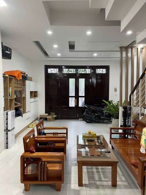 Nhà 3 lầu 4pn 5wc full nội thất, Đường số Lý Phục Man 