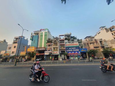 mặt tiền vị trí đep nhất Dương Quản Hàm khu kinh doanh sầm uất 