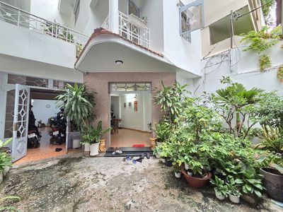 🏡[7mx18m]🏡Biệt thự sân vườn số 2/38A Cao Thắng, phường Bàn Cờ, Quận 3!