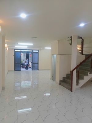 Cho thuê nhà 7X20 DTSD 265m2 2 mặt tiền 19tr Đặng Nguyên Cẩn, P14, Q 6