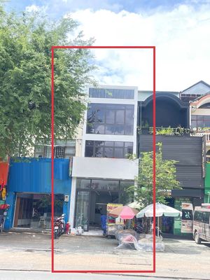 Mặt tiền Cách Mạng Tháng 8, Phường 7 , Quận Tân Bình.