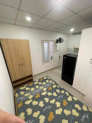 CHDV - NGÃ TƯ PHÚ NHUẬN - CÓ THANG MÁY